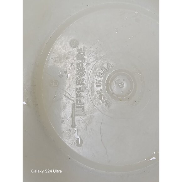 Tupperware Storage Container Bowl 270-8 w/ Lid Retro 70s Kitchen Food Organizer - Picture 8 of 9